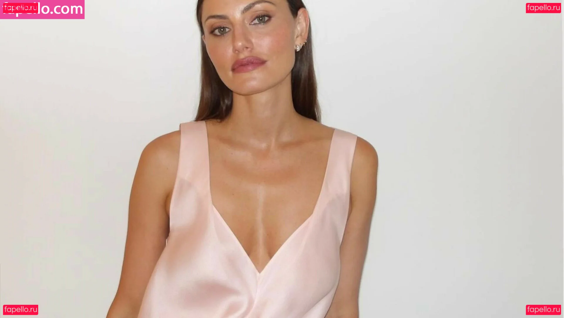 Phoebe Tonkin Onlyfans Photo Gallery 