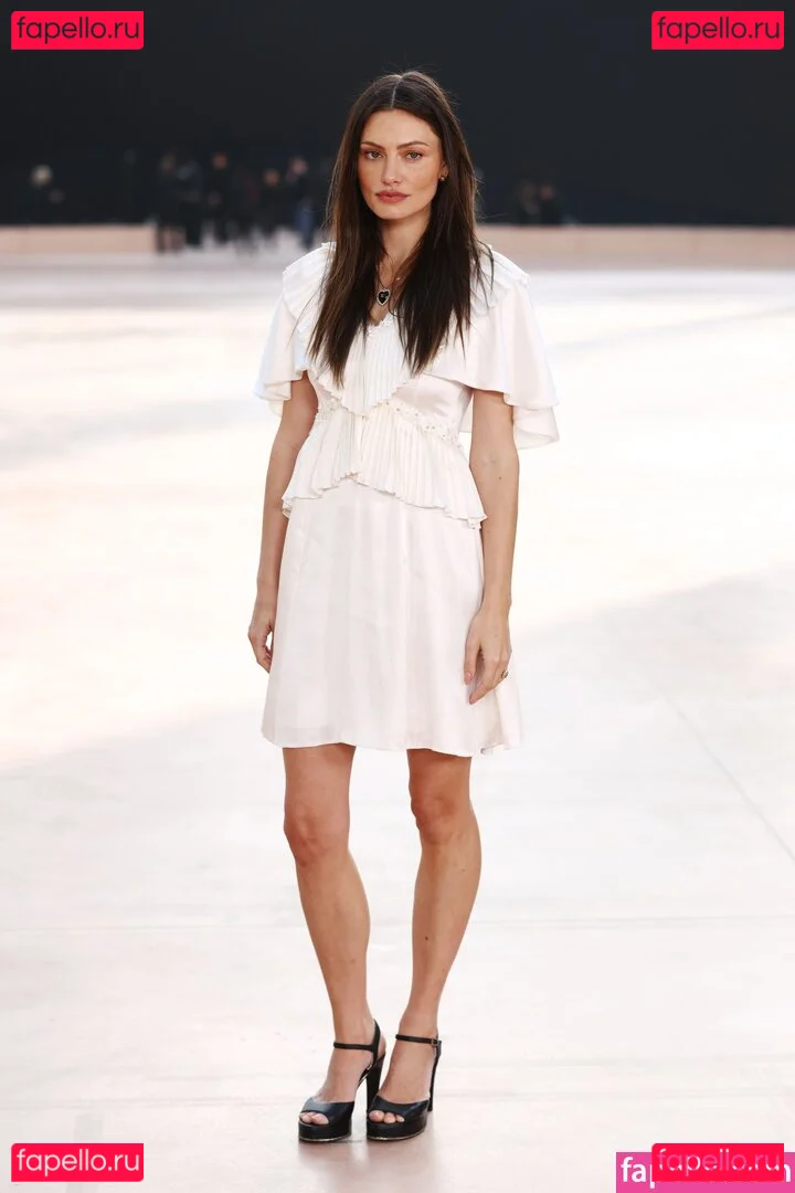 Phoebe Tonkin Onlyfans Photo Gallery 