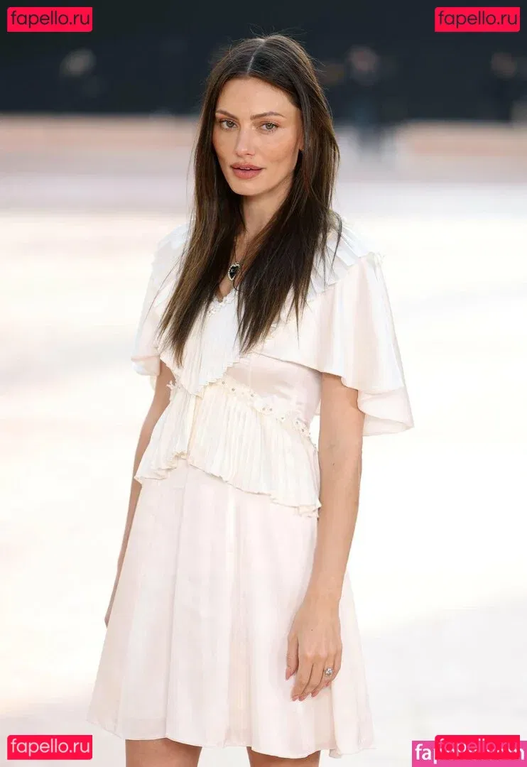 Phoebe Tonkin Onlyfans Photo Gallery 