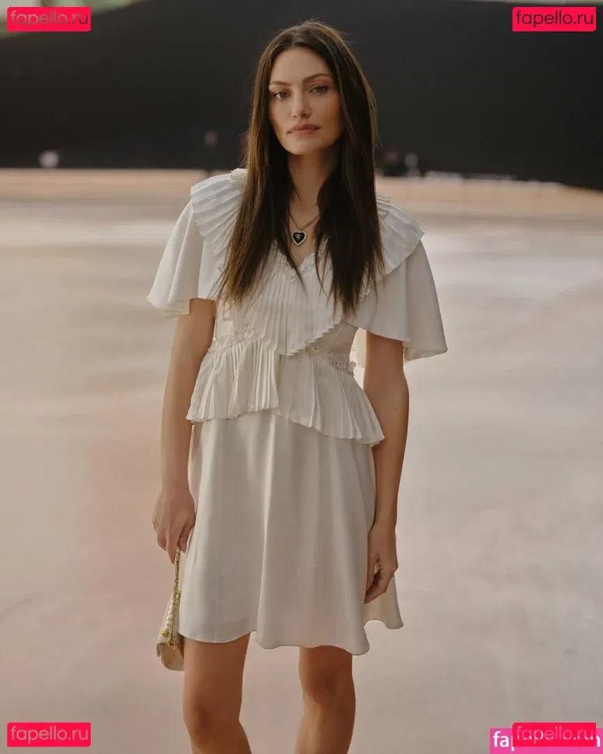 Phoebe Tonkin Onlyfans Photo Gallery 