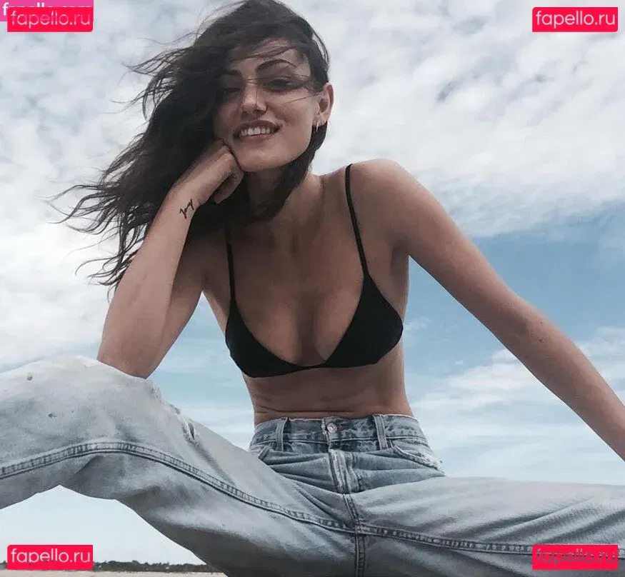 Phoebe Tonkin Onlyfans Photo Gallery 