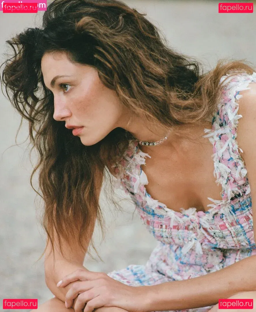 Phoebe Tonkin Onlyfans Photo Gallery 