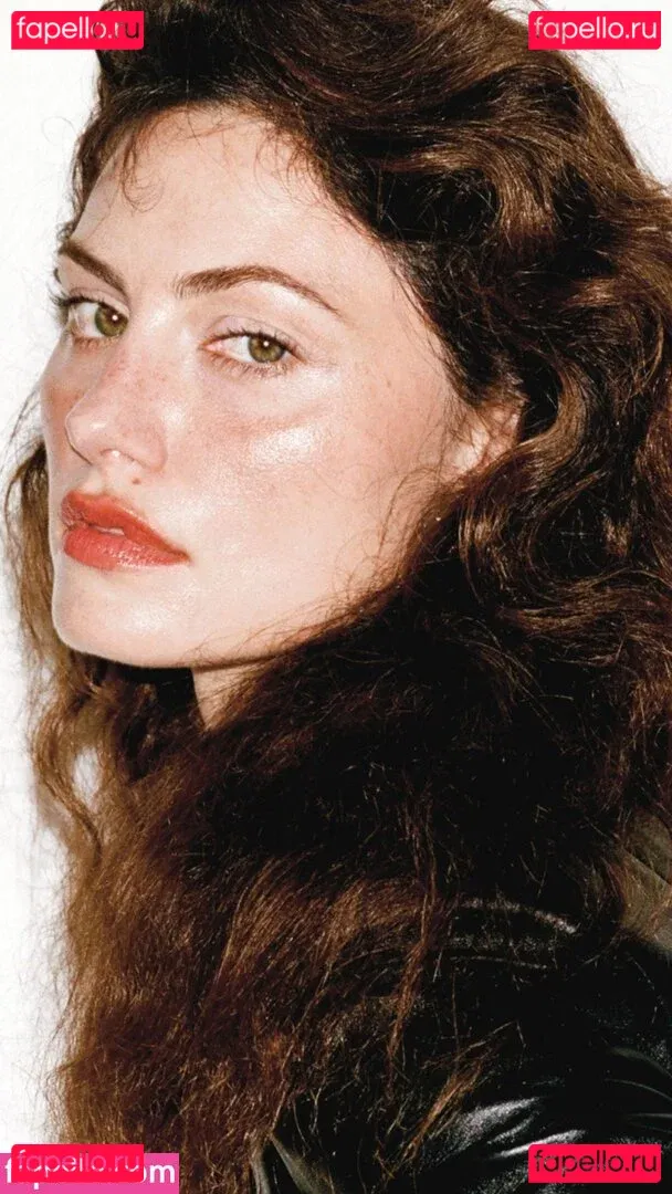 Phoebe Tonkin Onlyfans Photo Gallery 