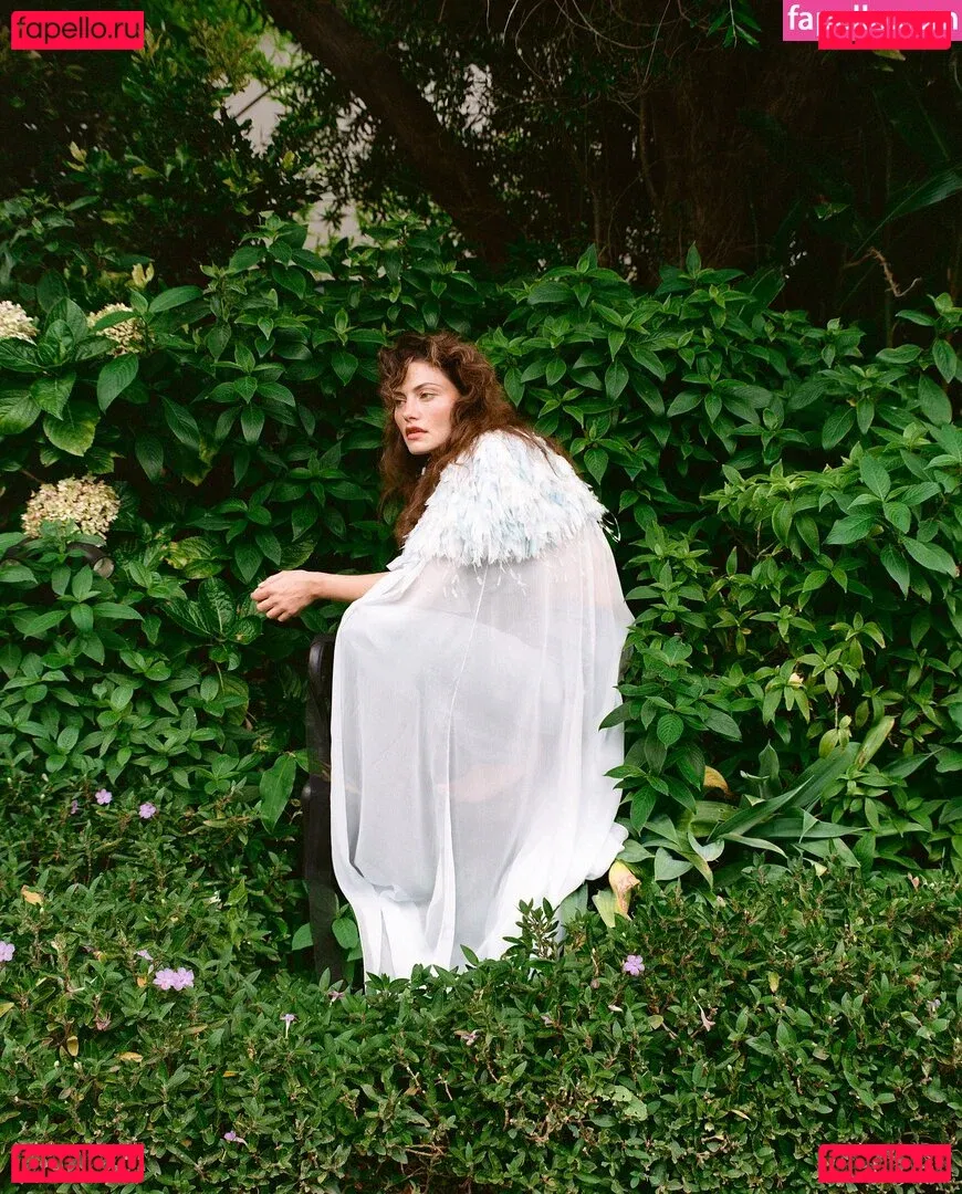 Phoebe Tonkin Onlyfans Photo Gallery 