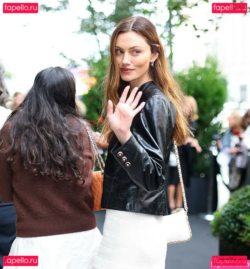 Phoebe Tonkin Onlyfans Photo Gallery 