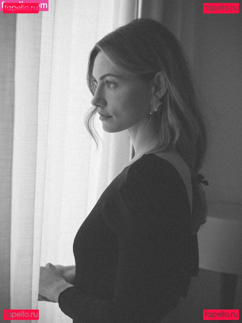 Phoebe Tonkin Onlyfans Photo Gallery 