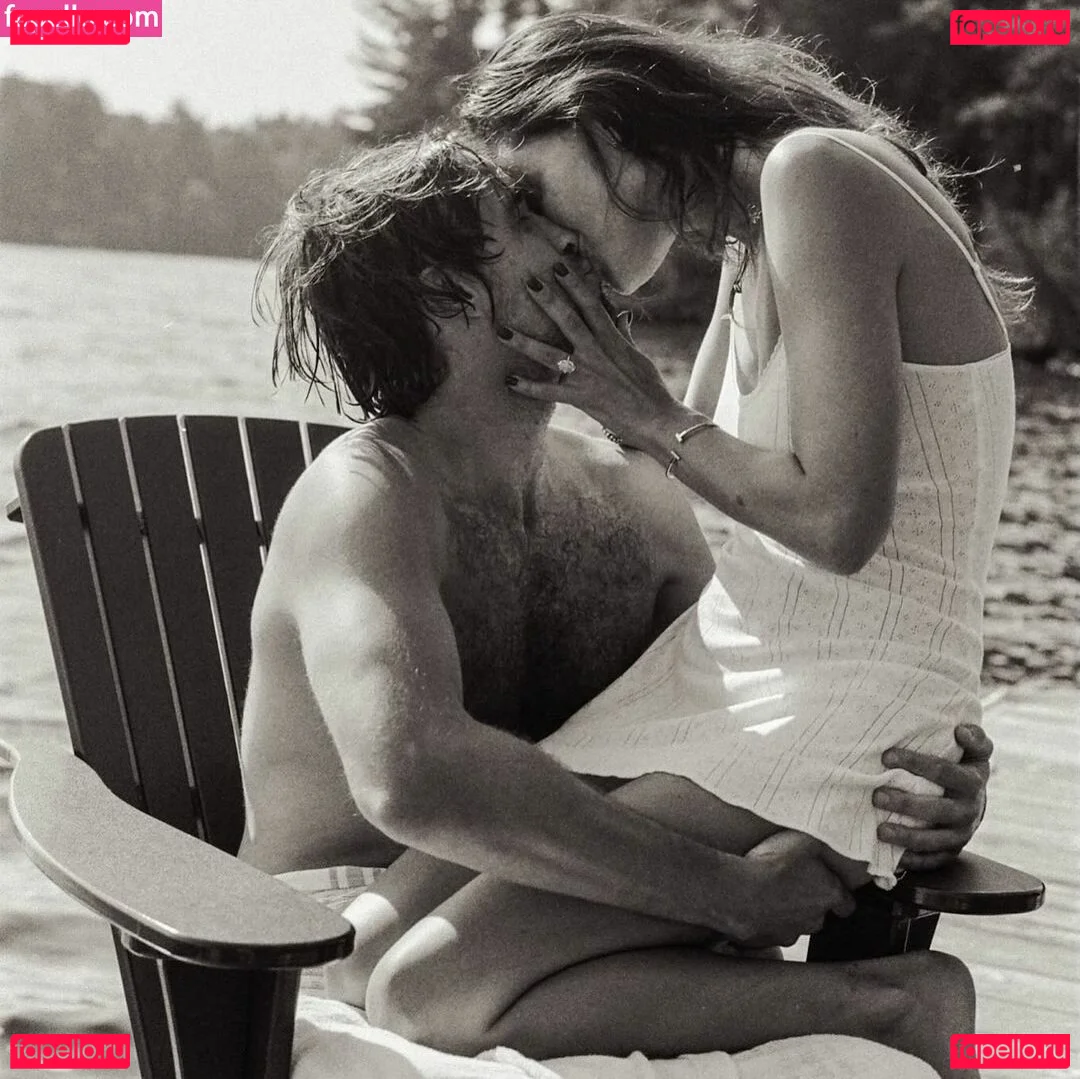 Phoebe Tonkin Onlyfans Photo Gallery 