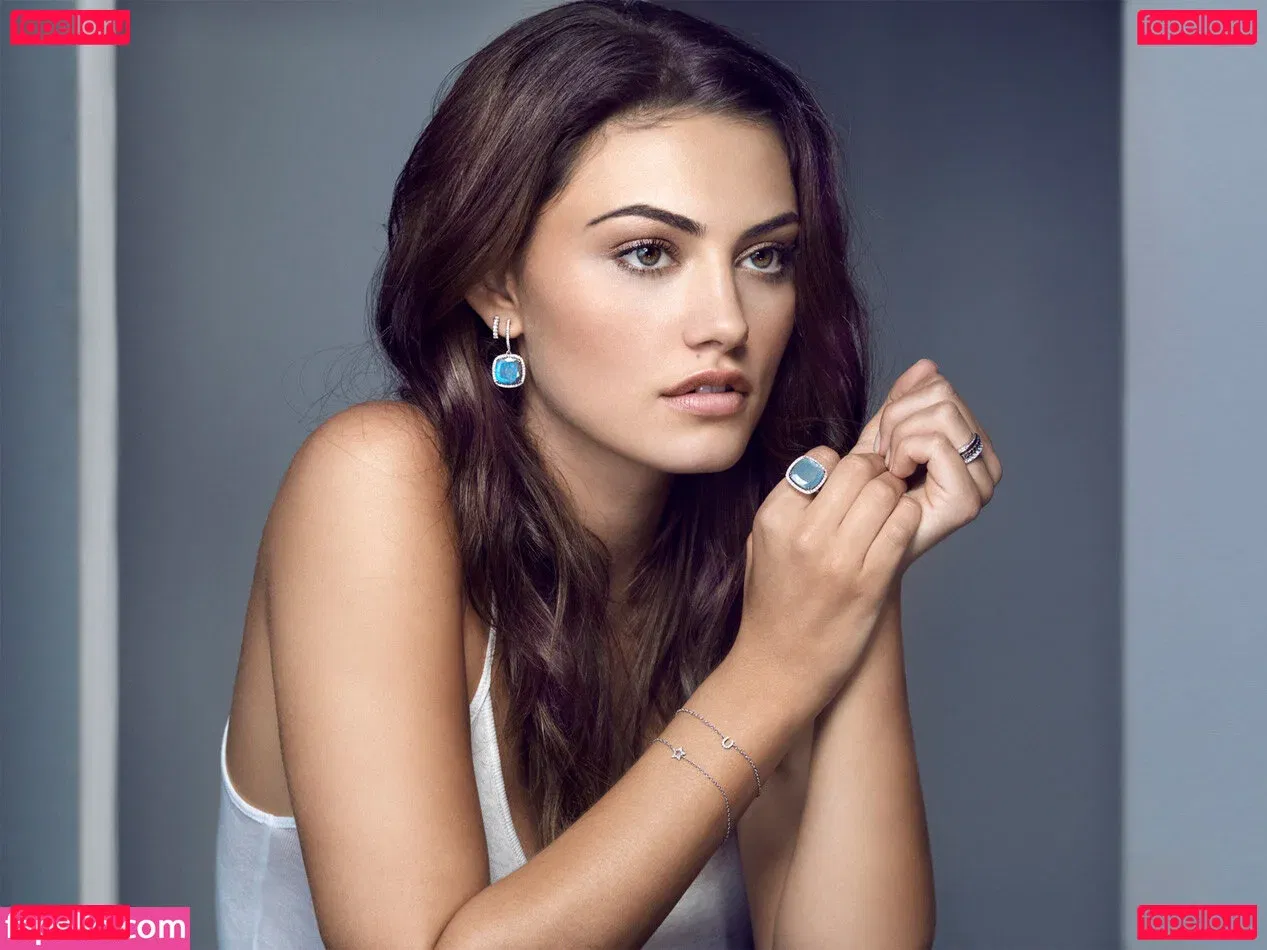 Phoebe Tonkin Onlyfans Photo Gallery 