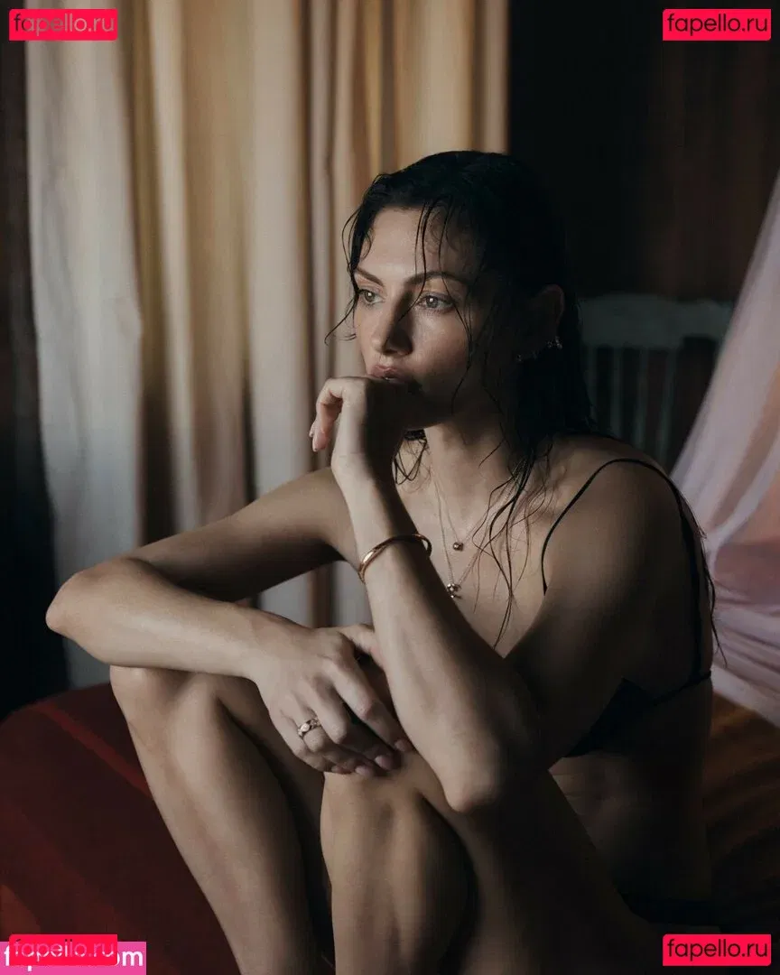 Phoebe Tonkin Onlyfans Photo Gallery 