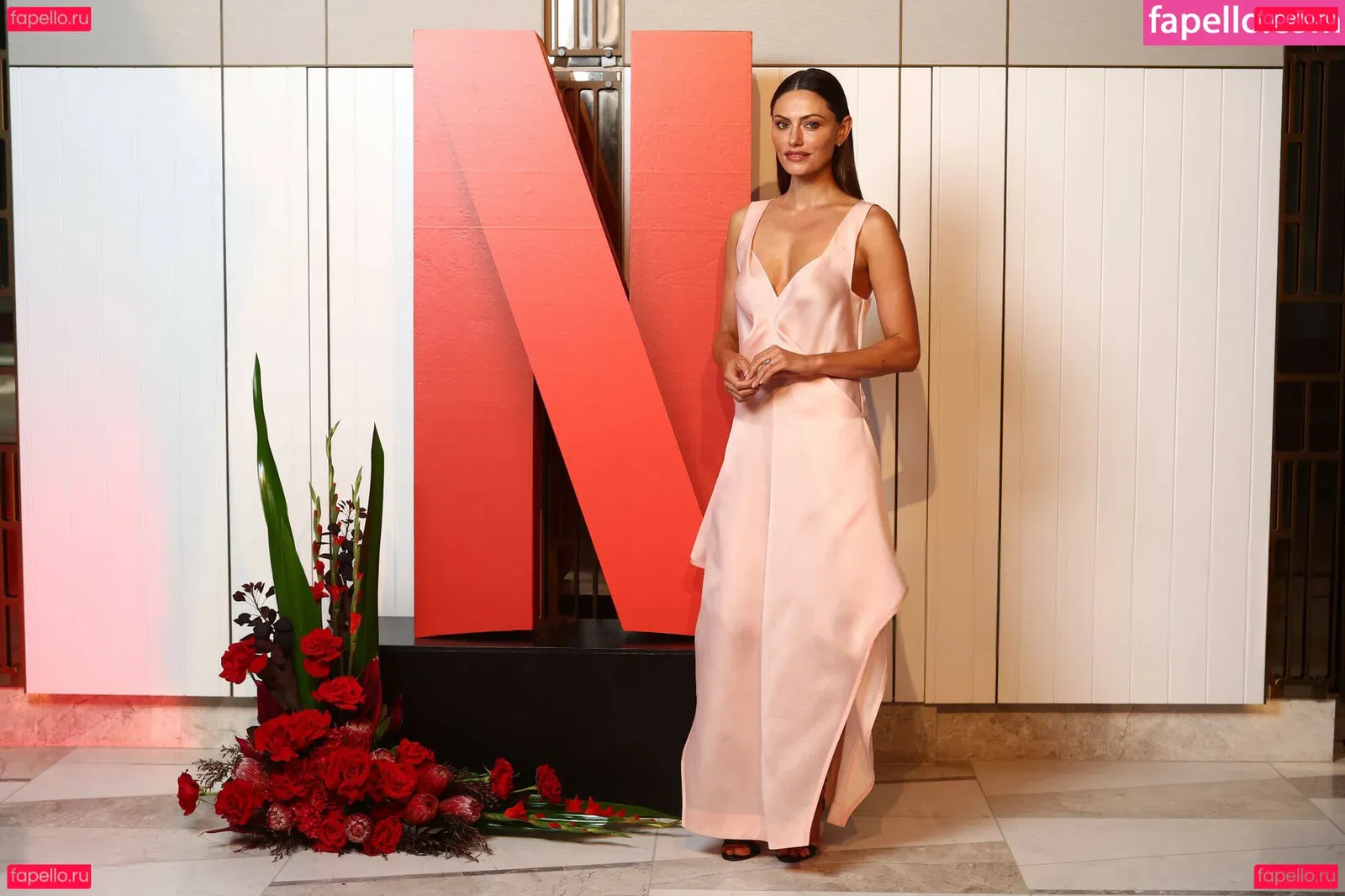 Phoebe Tonkin Onlyfans Photo Gallery 