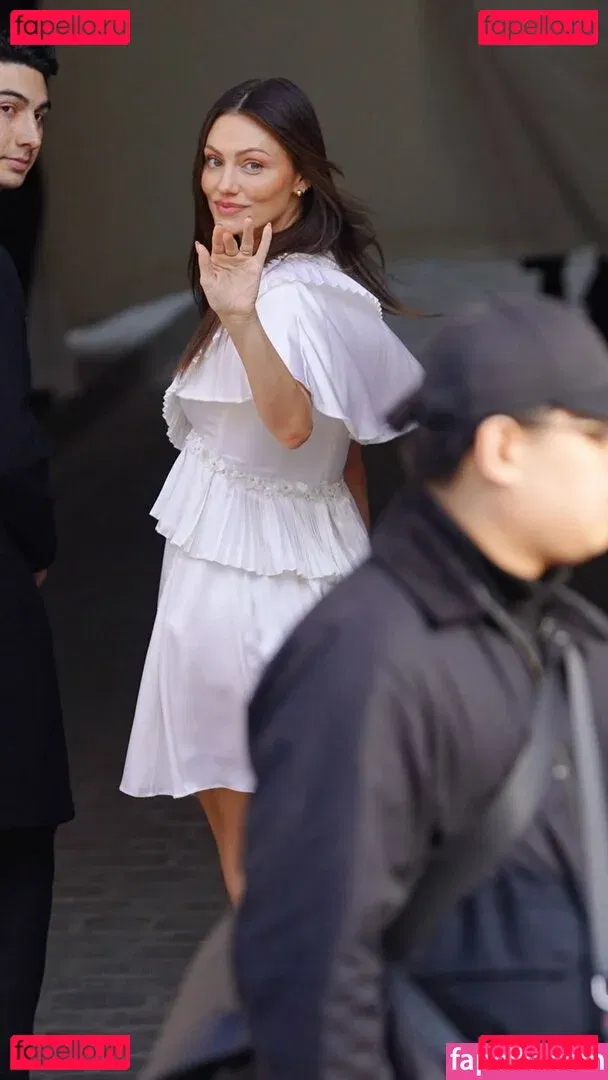 Phoebe Tonkin Onlyfans Photo Gallery 