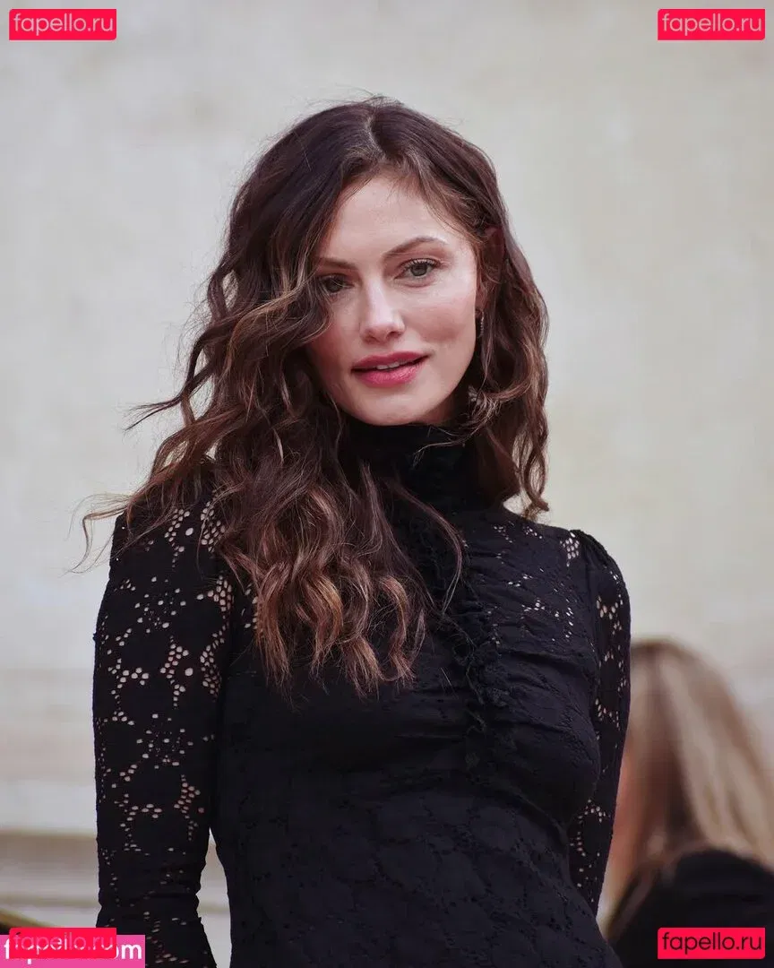 Phoebe Tonkin Onlyfans Photo Gallery 