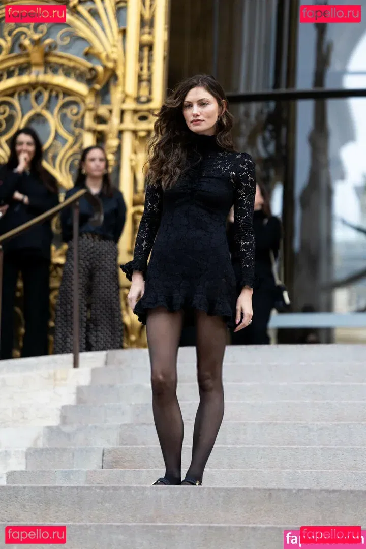 Phoebe Tonkin Onlyfans Photo Gallery 