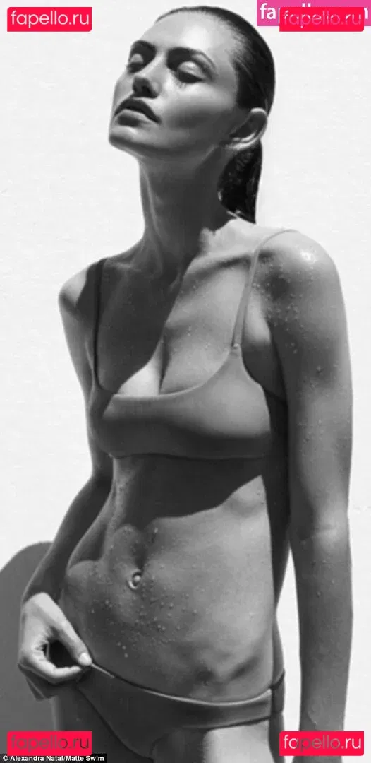 Phoebe Tonkin Onlyfans Photo Gallery 