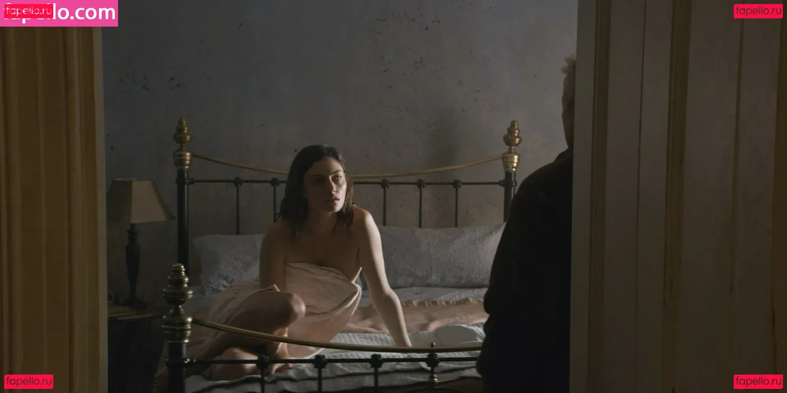 Phoebe Tonkin Onlyfans Photo Gallery 