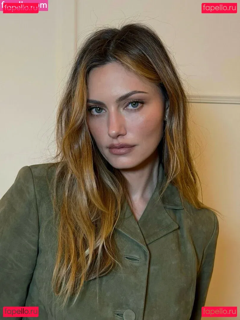 Phoebe Tonkin Onlyfans Photo Gallery 