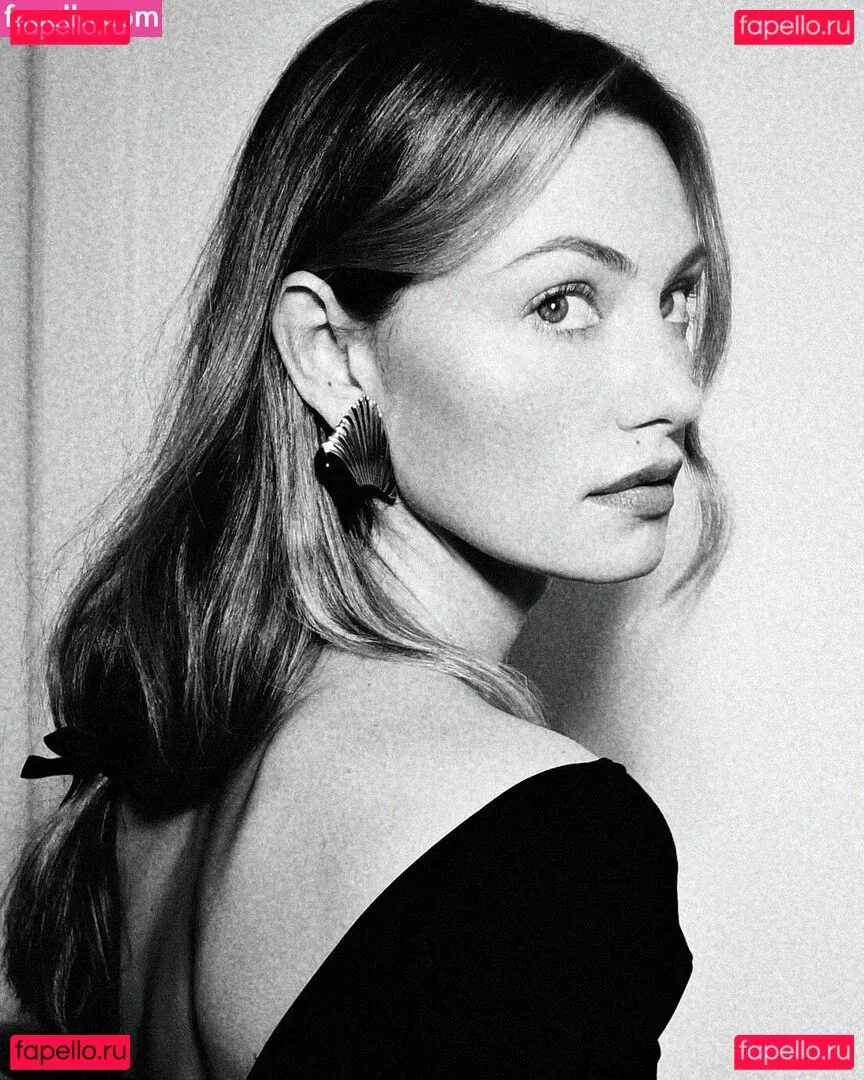 Phoebe Tonkin Onlyfans Photo Gallery 