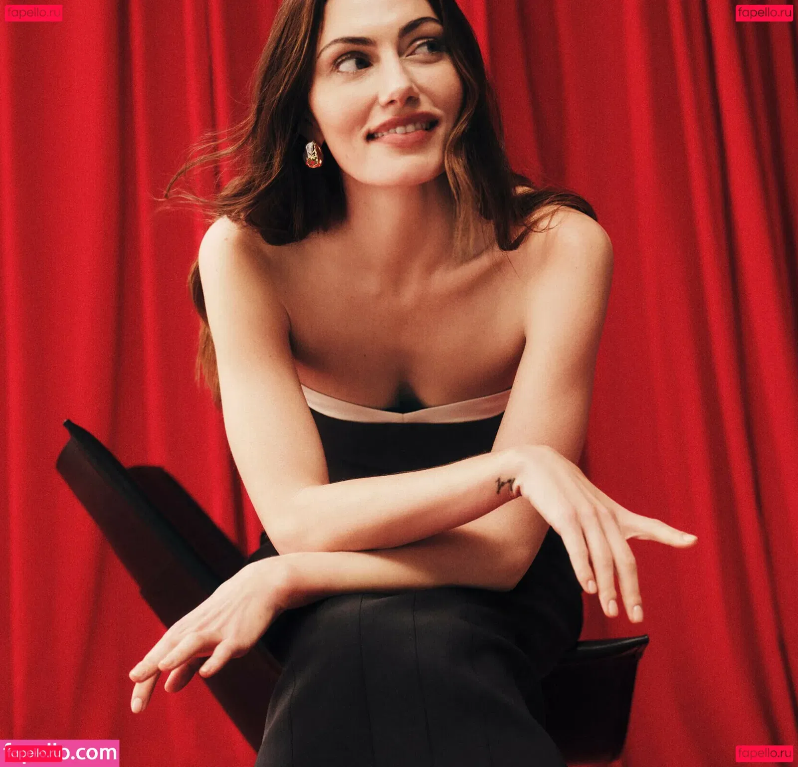 Phoebe Tonkin Onlyfans Photo Gallery 