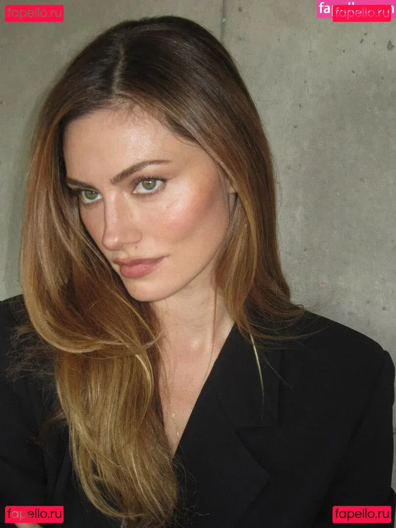 Phoebe Tonkin Onlyfans Photo Gallery 