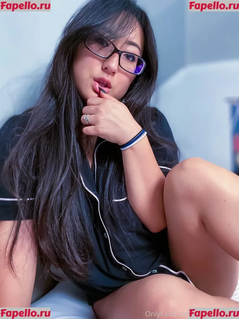 Bitesizedmeg Onlyfans Photo Gallery 