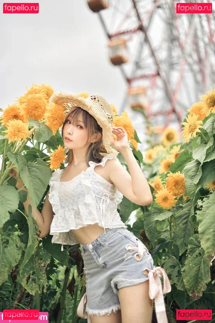 eeelyeee Onlyfans Photo Gallery 