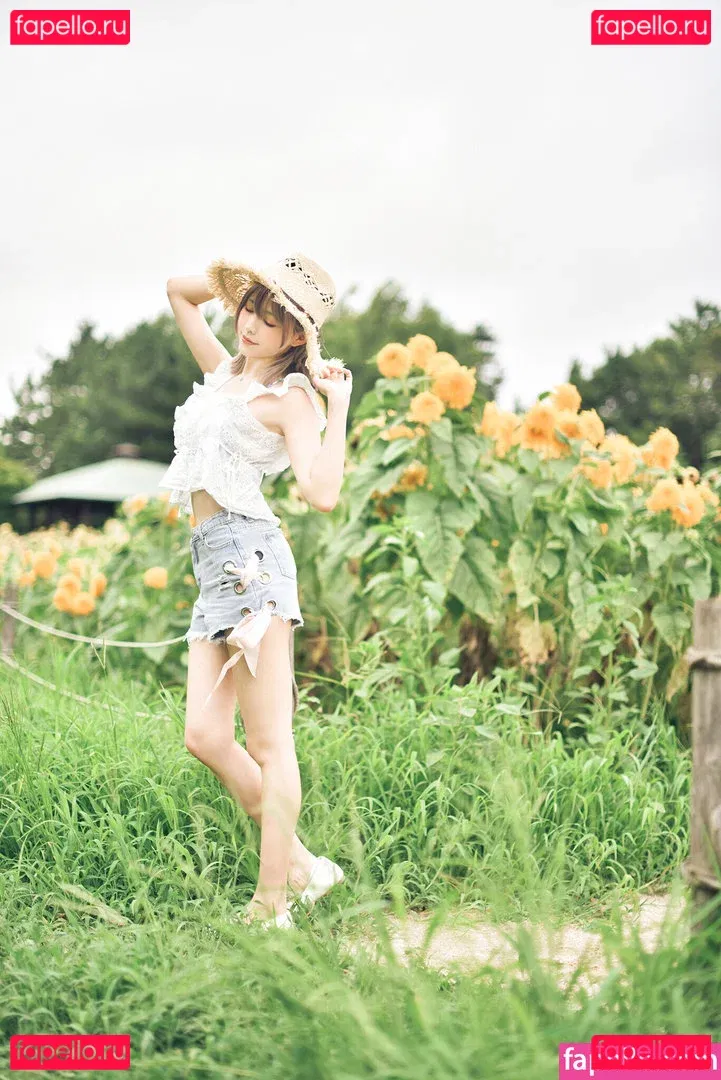 eeelyeee Onlyfans Photo Gallery 