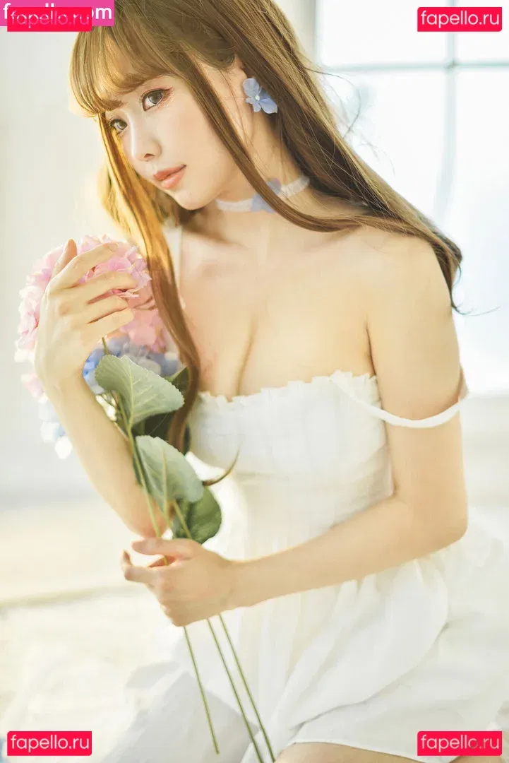 eeelyeee Onlyfans Photo Gallery 