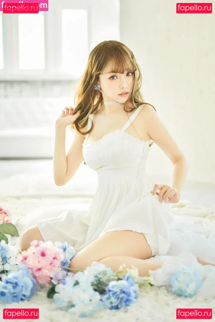 eeelyeee Onlyfans Photo Gallery 