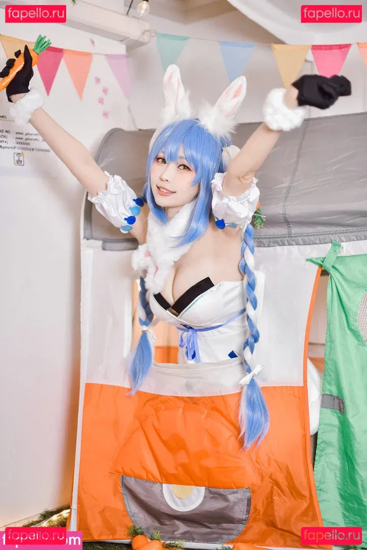 eeelyeee Onlyfans Photo Gallery 