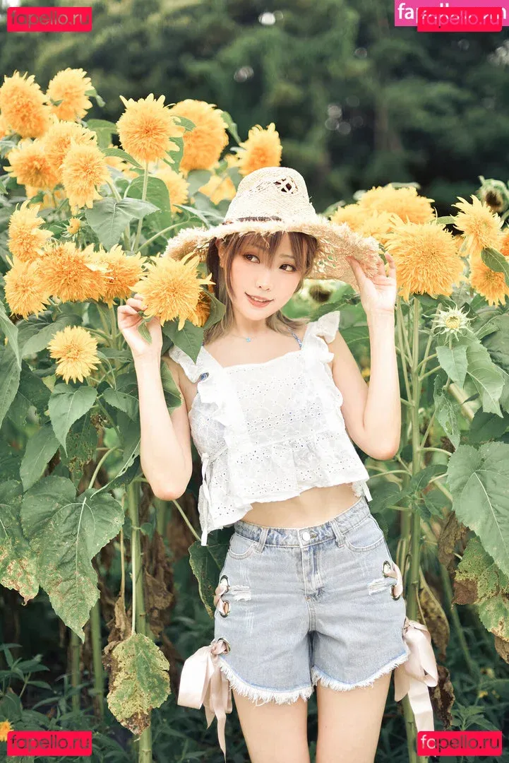 eeelyeee Onlyfans Photo Gallery 