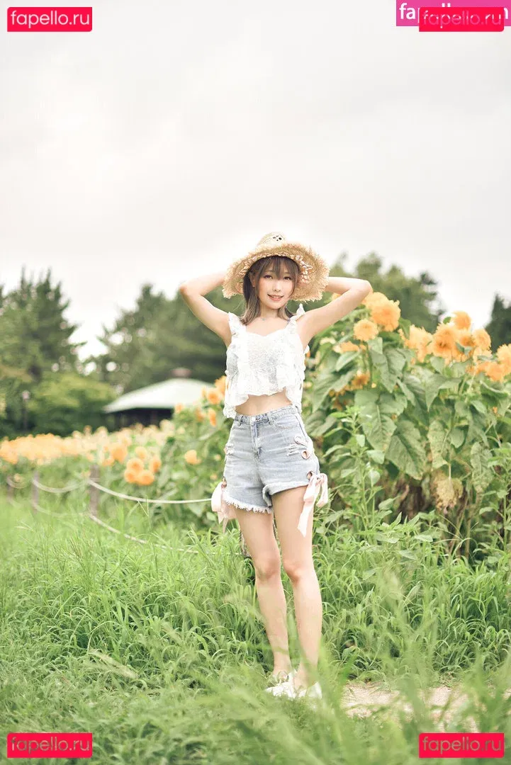 eeelyeee Onlyfans Photo Gallery 