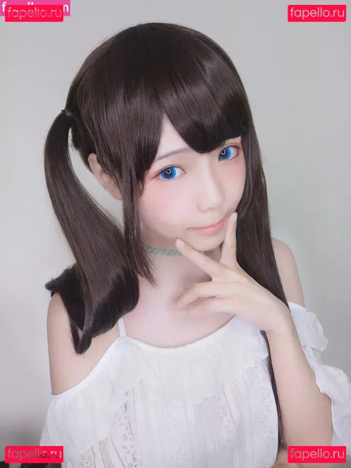 eeelyeee Onlyfans Photo Gallery 