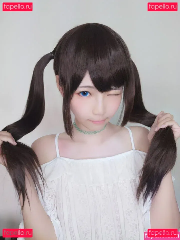 eeelyeee Onlyfans Photo Gallery 