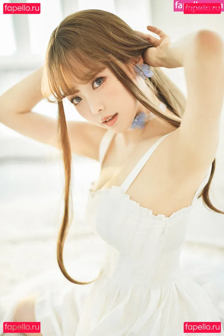 eeelyeee Onlyfans Photo Gallery 