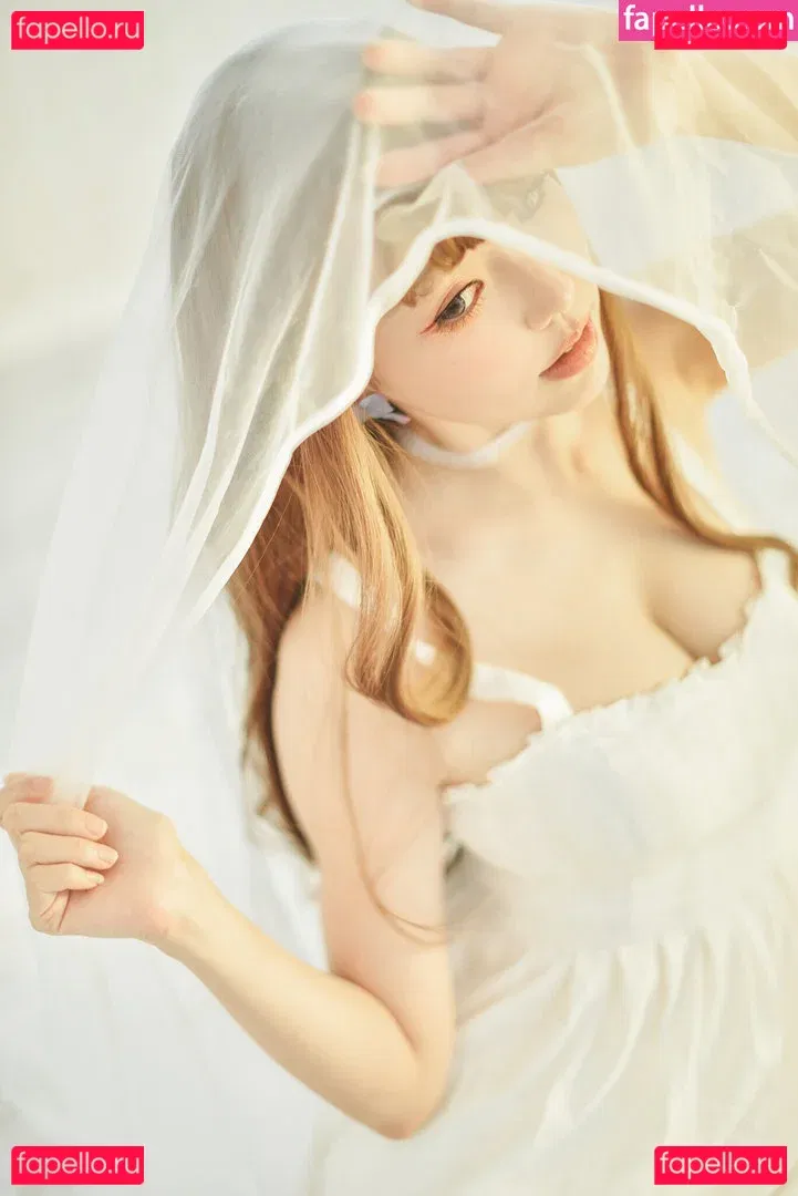 eeelyeee Onlyfans Photo Gallery 