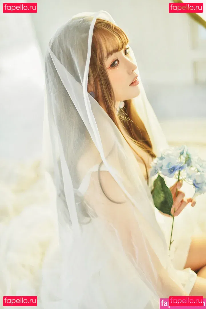 eeelyeee Onlyfans Photo Gallery 