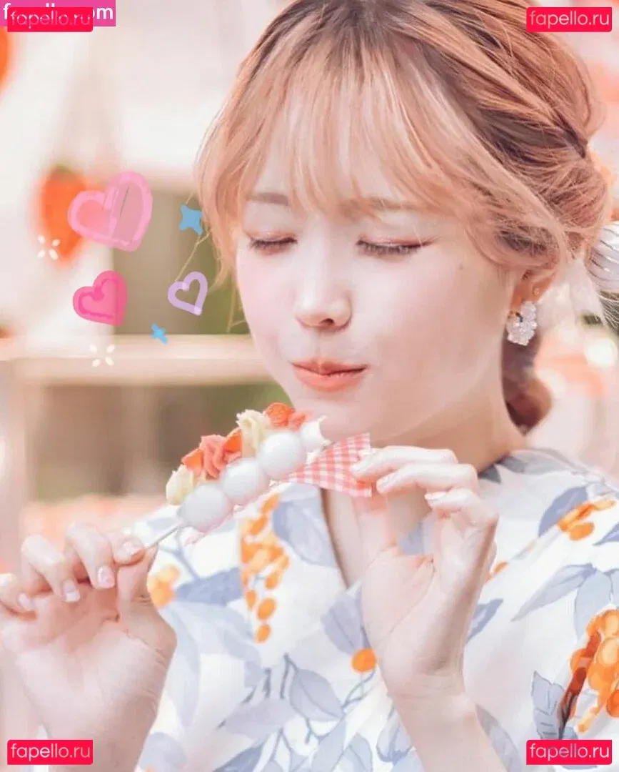 eeelyeee Onlyfans Photo Gallery 