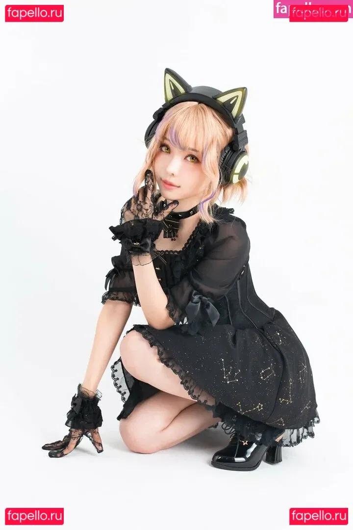 eeelyeee Onlyfans Photo Gallery 