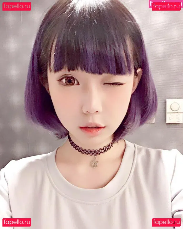 eeelyeee Onlyfans Photo Gallery 