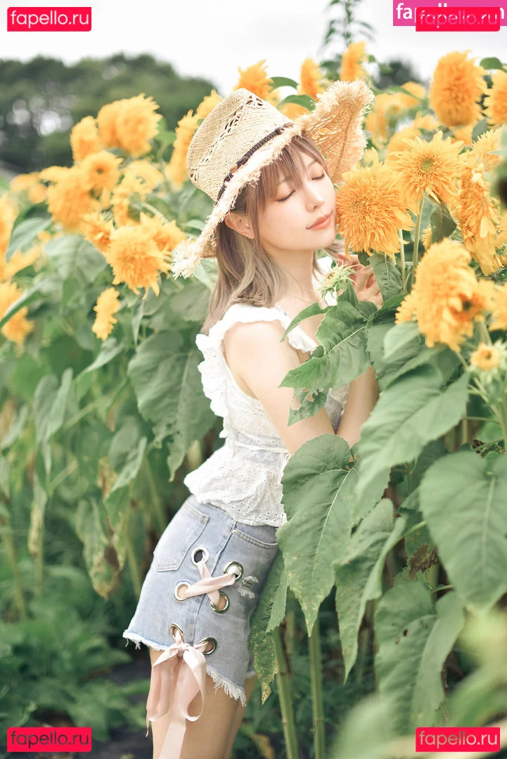 eeelyeee Onlyfans Photo Gallery 