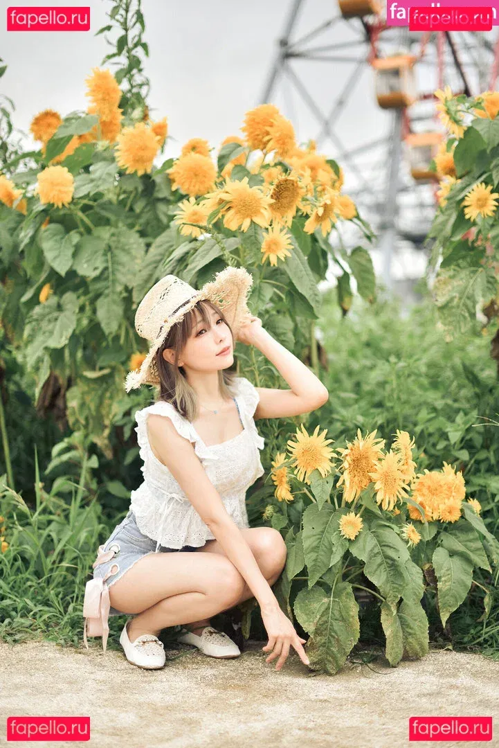 eeelyeee Onlyfans Photo Gallery 