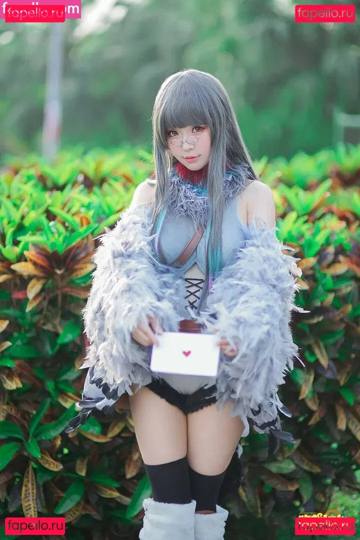 eeelyeee Onlyfans Photo Gallery 