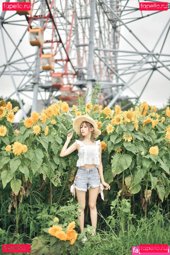 eeelyeee Onlyfans Photo Gallery 