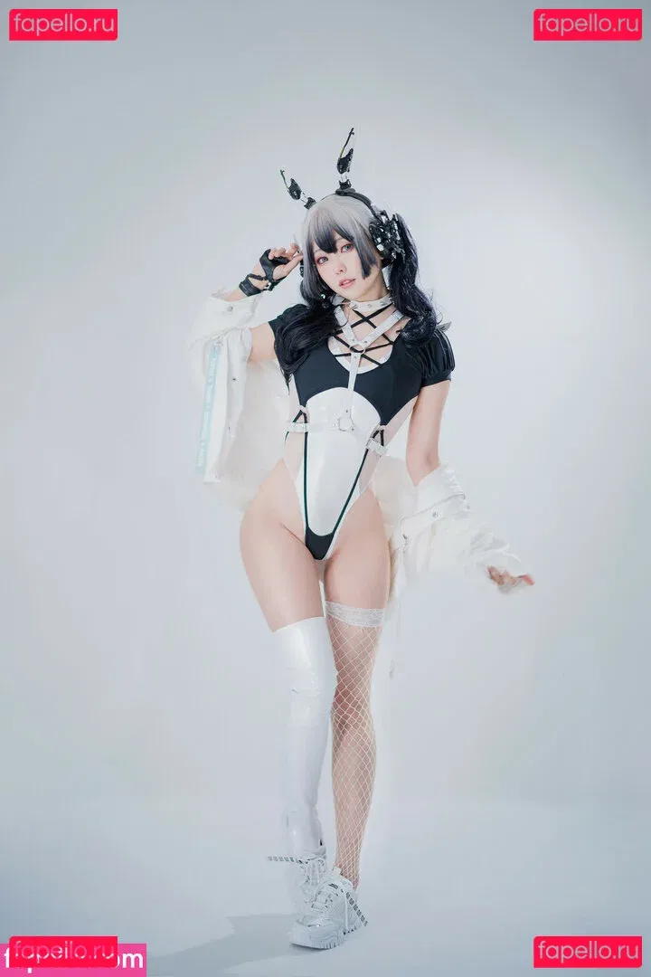 eeelyeee Onlyfans Photo Gallery 