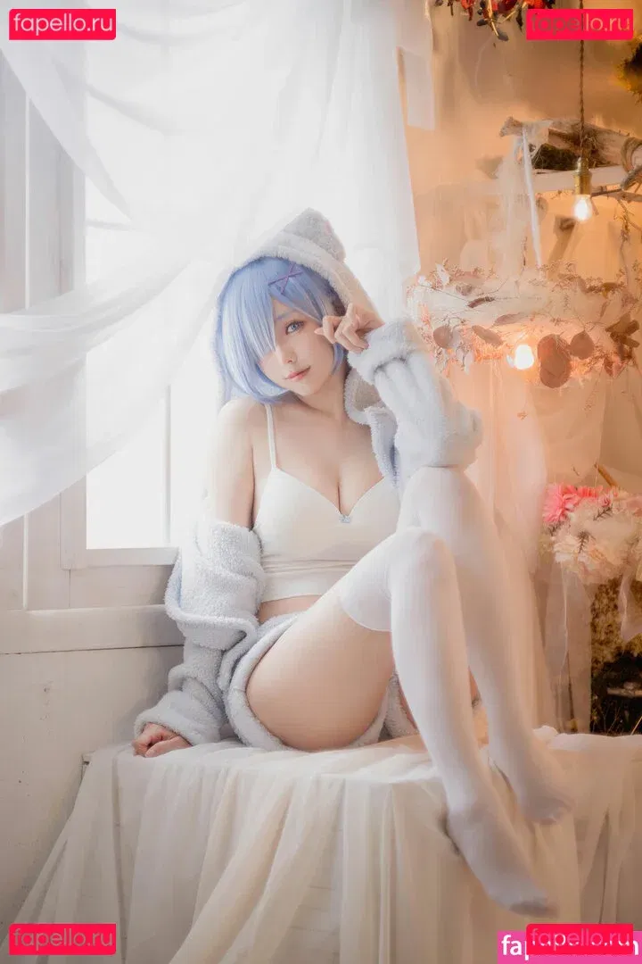 eeelyeee Onlyfans Photo Gallery 