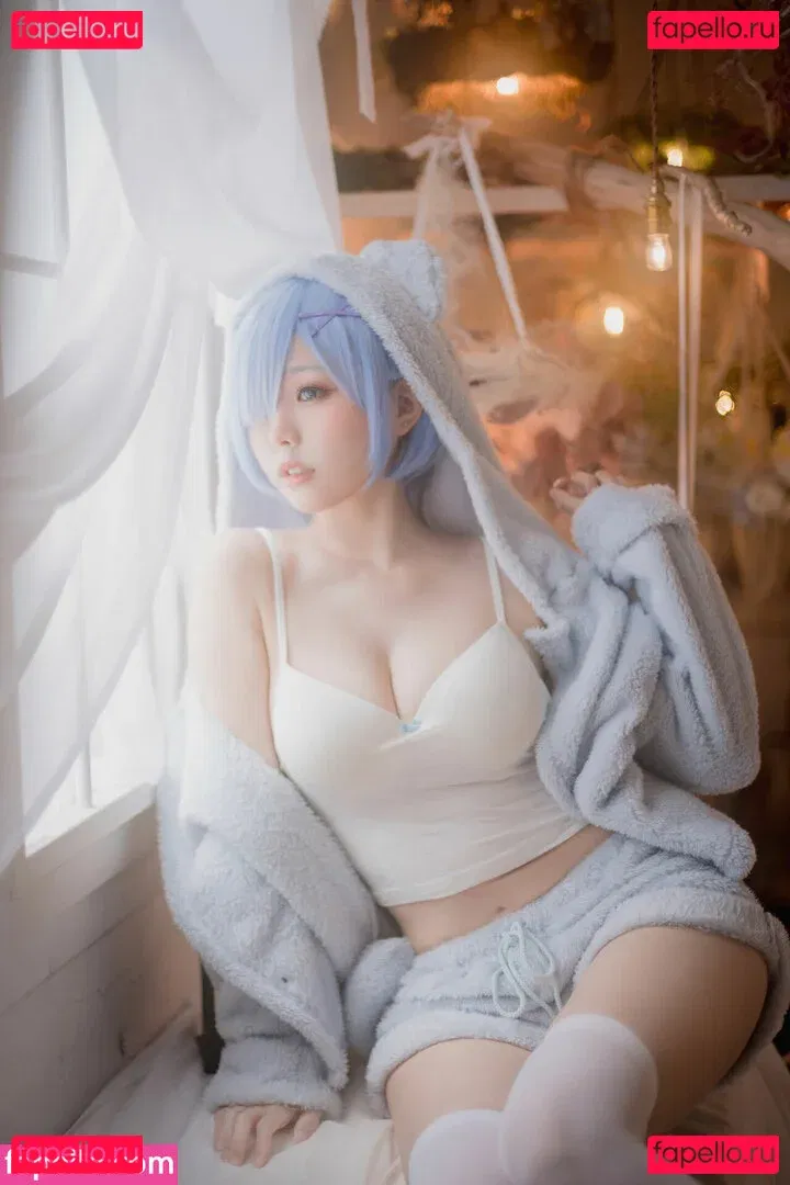 eeelyeee Onlyfans Photo Gallery 