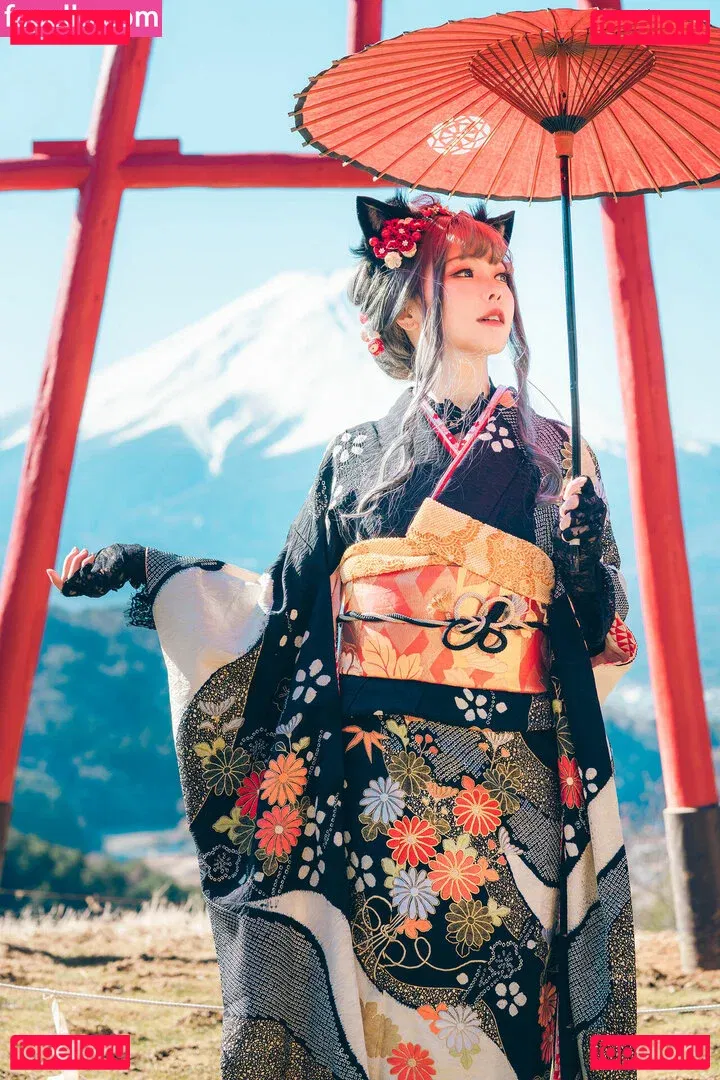 eeelyeee Onlyfans Photo Gallery 