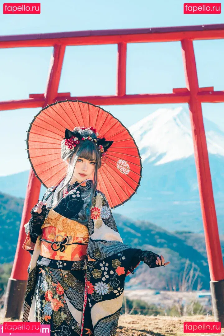 eeelyeee Onlyfans Photo Gallery 