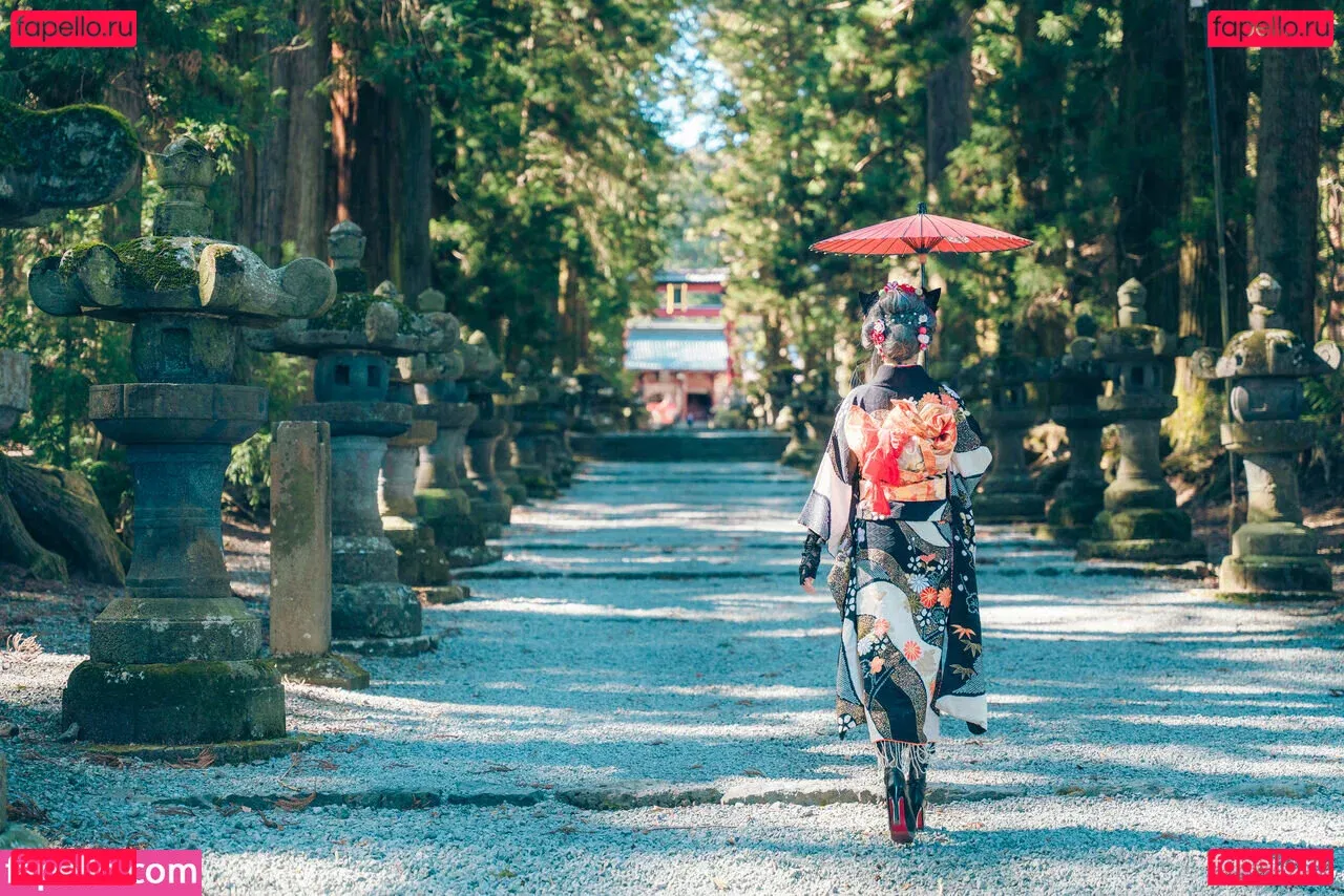 eeelyeee Onlyfans Photo Gallery 