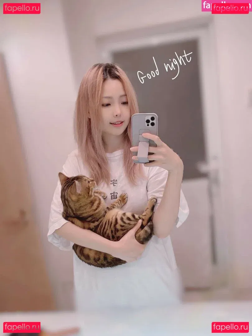 eeelyeee Onlyfans Photo Gallery 